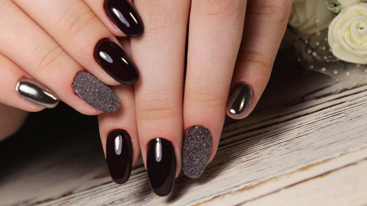 What Are the Signs that My Press-On Nails Are Not Properly Sized?